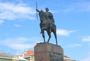Robert Frangeš-Mihanović, kip kralja Tomislava